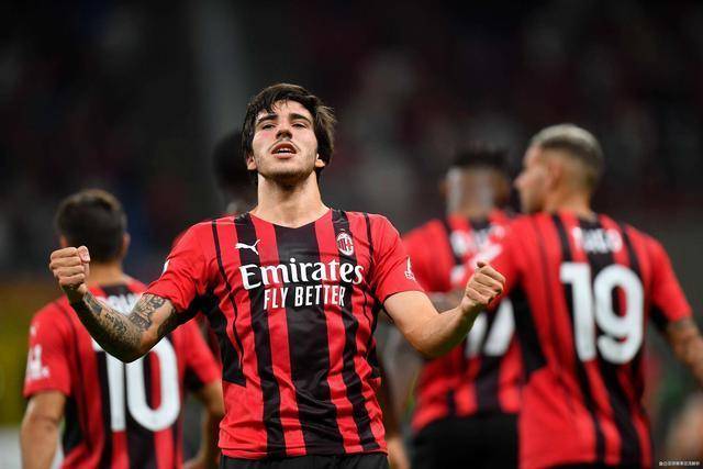 施罗德31分库里空砍28分 篮网18分逆转胜勇士