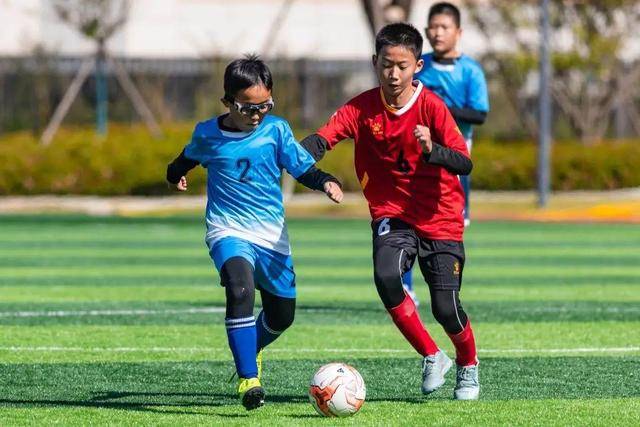 杨瀚森签约詹姆斯所在经纪公司 将报名NBA选秀