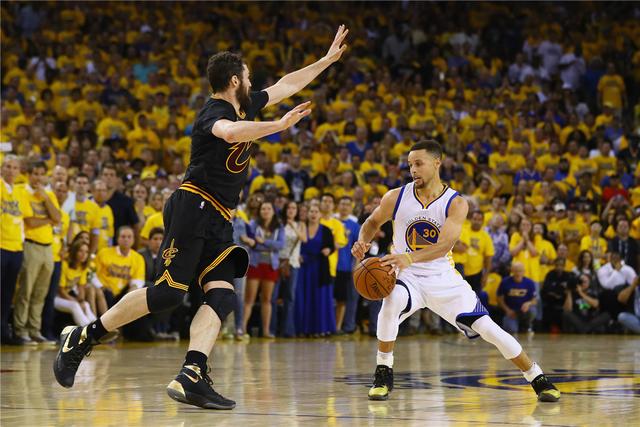 郭艾伦5分广州负同曦 孙铭徽20分广厦负北控